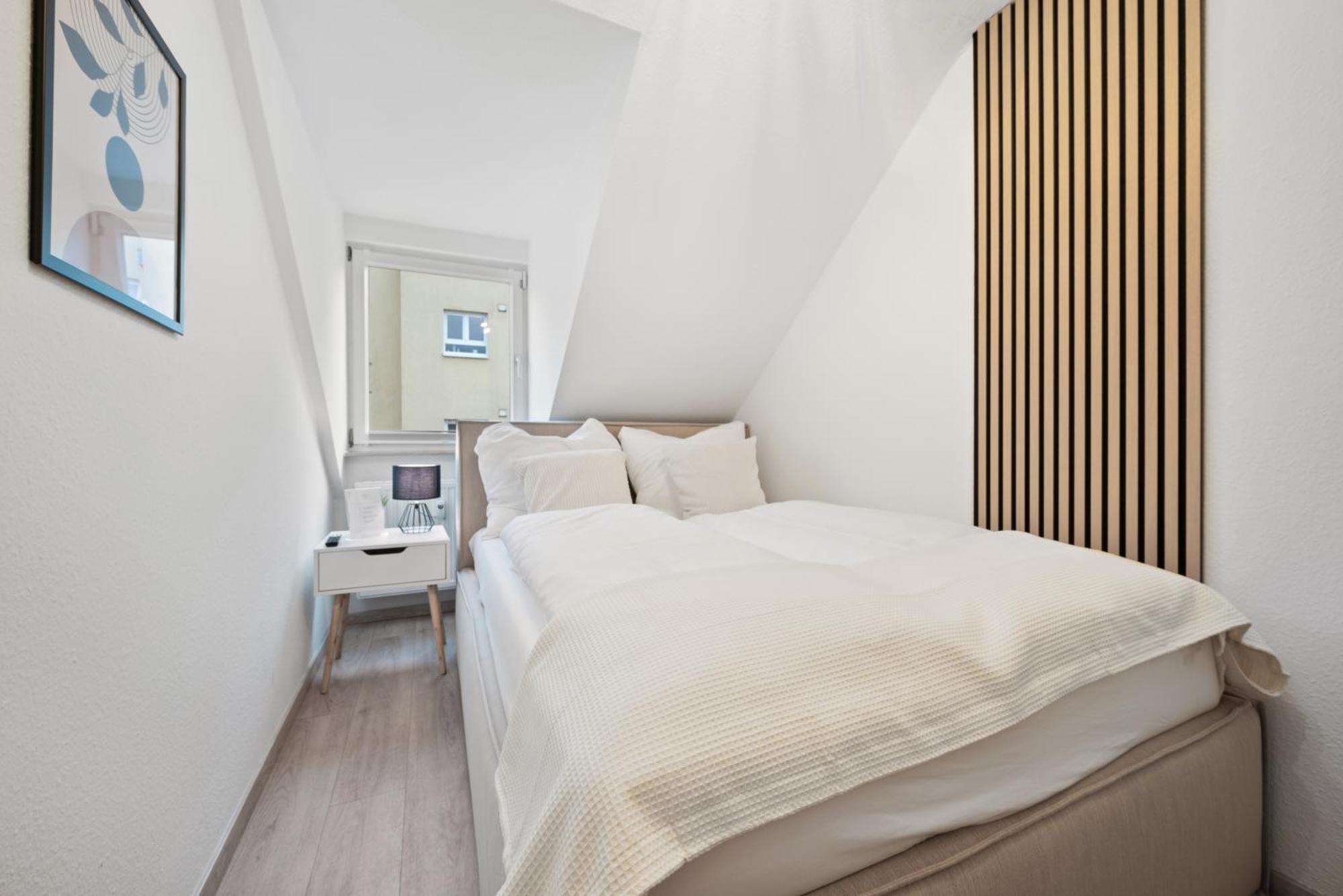 Malu Rooms - Im Stadtzentrum, Smarttv, Netflix, 24H Checkin Ludwigsburg Exteriér fotografie
