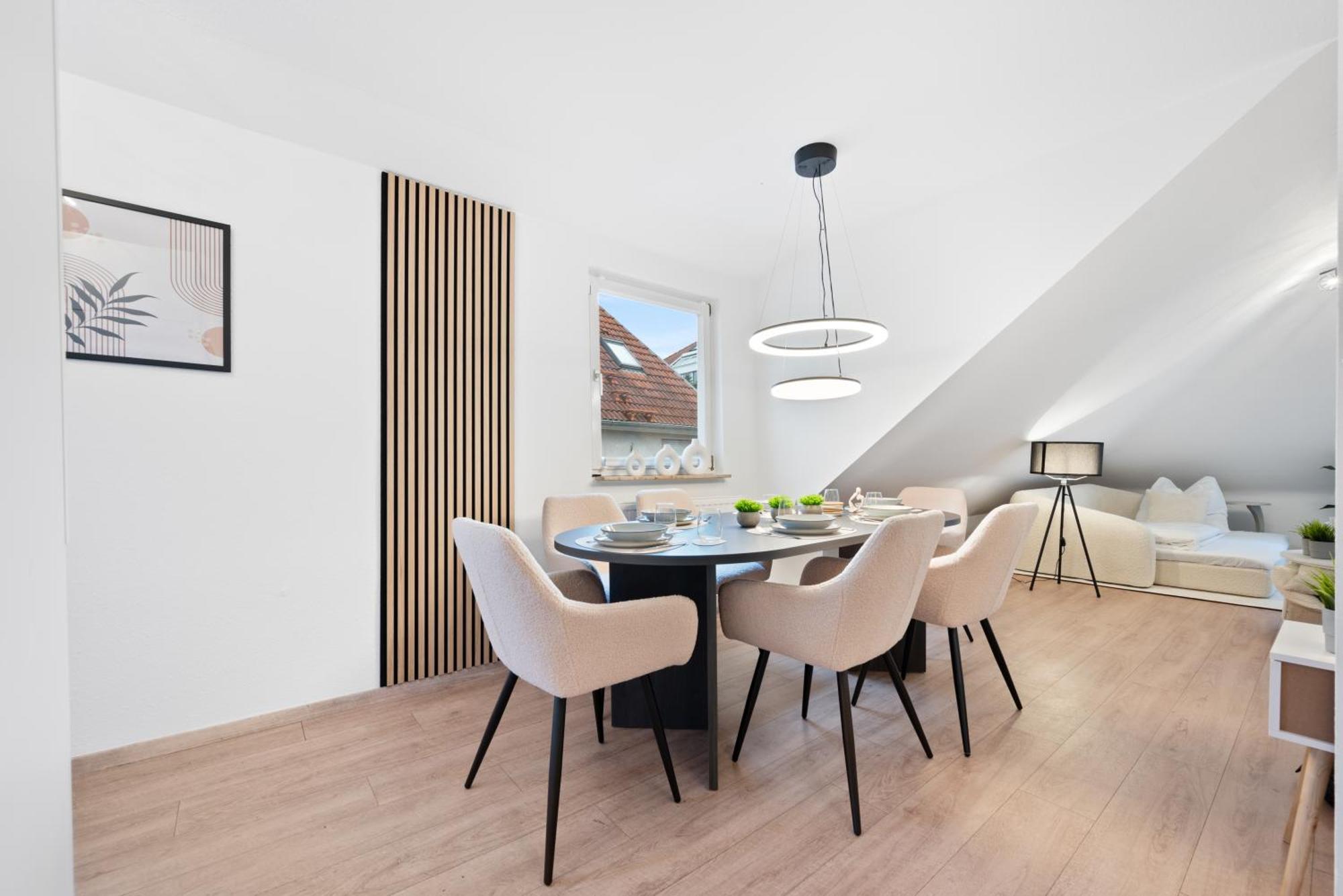 Malu Rooms - Im Stadtzentrum, Smarttv, Netflix, 24H Checkin Ludwigsburg Exteriér fotografie