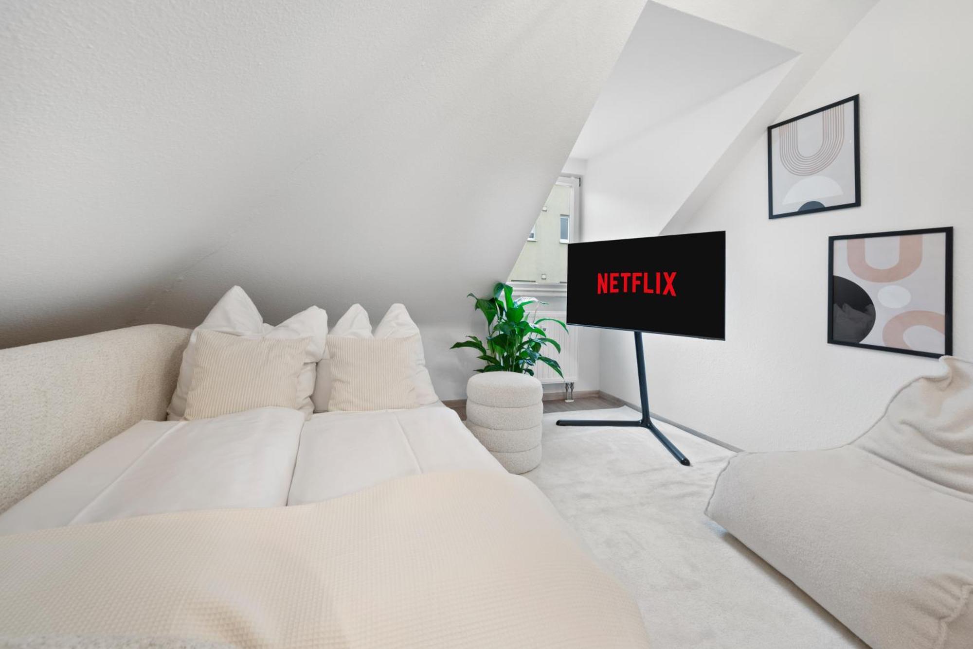 Malu Rooms - Im Stadtzentrum, Smarttv, Netflix, 24H Checkin Ludwigsburg Exteriér fotografie